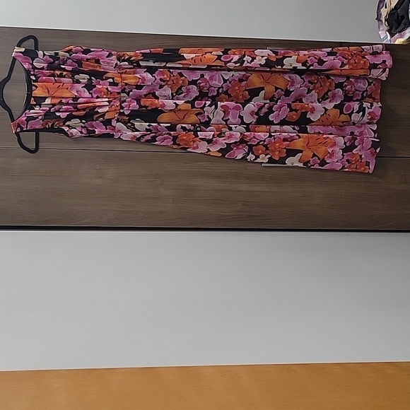 Eliza J Chiffon Floral Maxi Dress Empire Waist-Size 8 - Picture 1 of 16